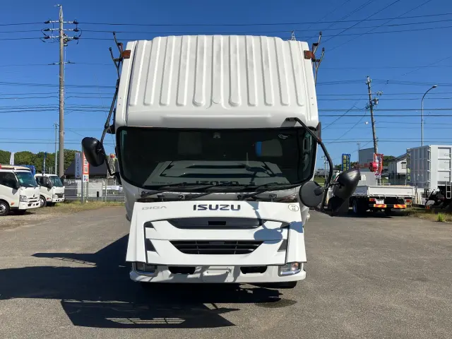 いすゞ ギガ 2PG-CYJ77C(8x4)の写真20