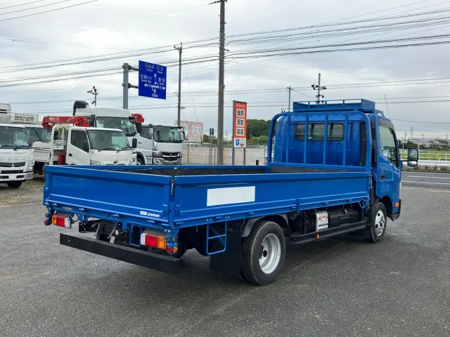 トヨタ ダイナ 2RG-XZC710(2WD)の写真3