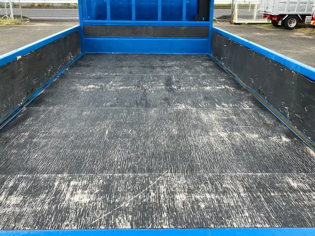 トヨタ ダイナ 2RG-XZC710(2WD)の写真7