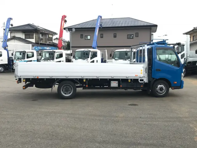 日野 デュトロ 2RG-XZU722M(2WD)の写真6