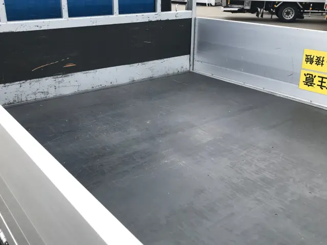 日野 デュトロ 2RG-XZU722M(2WD)の写真9