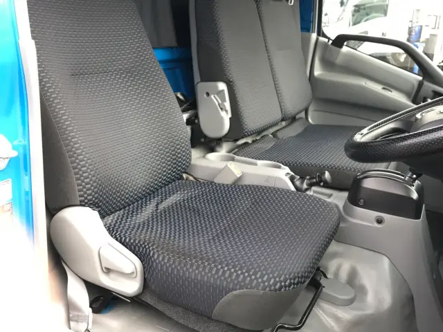 日野 デュトロ 2RG-XZU722M(2WD)の写真17