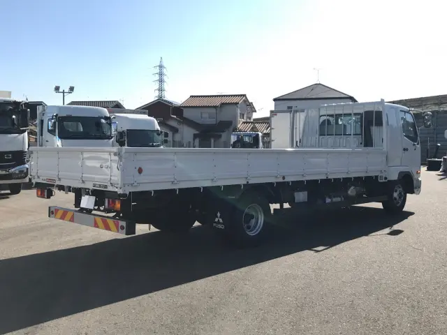 三菱 ファイター 2KG-FK62F(2WD)の写真3