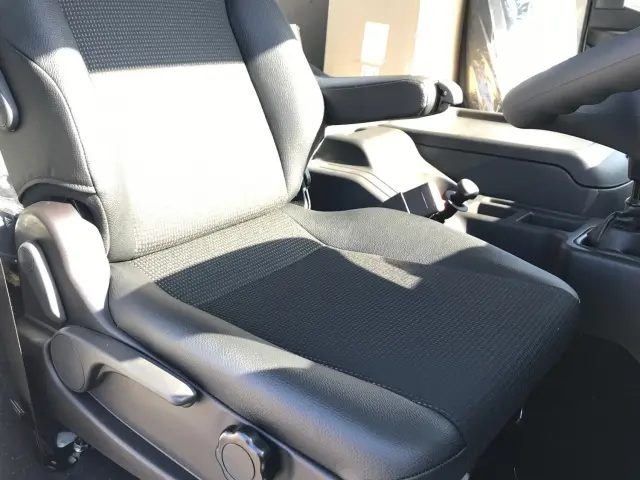 三菱 ファイター 2KG-FK62F(2WD)の写真17