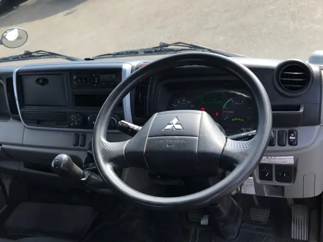 三菱 キャンター TPG-FEA50(2WD)の写真19