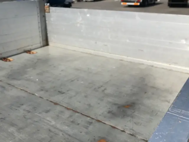 三菱 ファイター 2KG-FK62F(2WD)の写真11