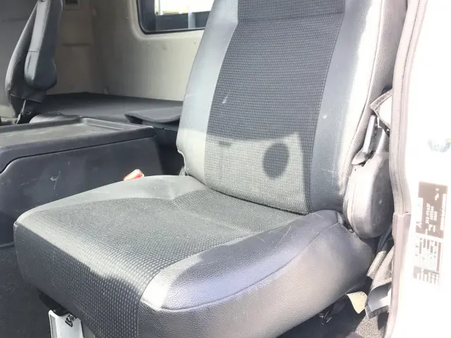 三菱 ファイター 2KG-FK62F(2WD)の写真18