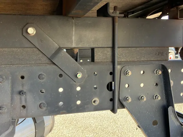 三菱 キャンター TKG-FEA50(2WD)の写真12