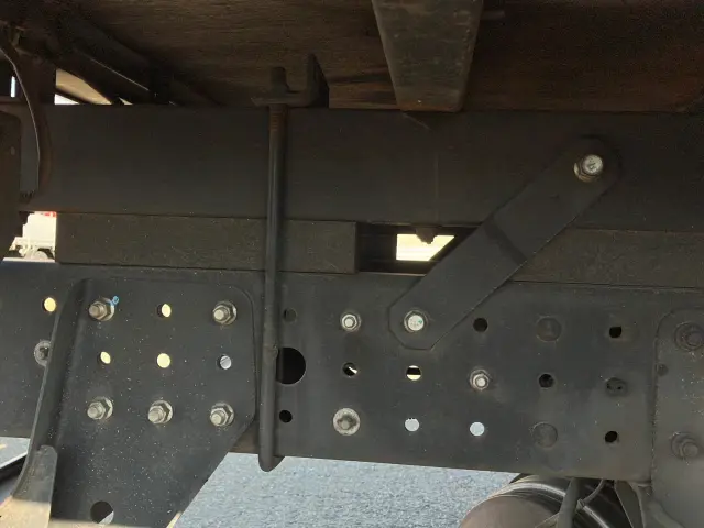 三菱 キャンター TKG-FEA50(2WD)の写真13