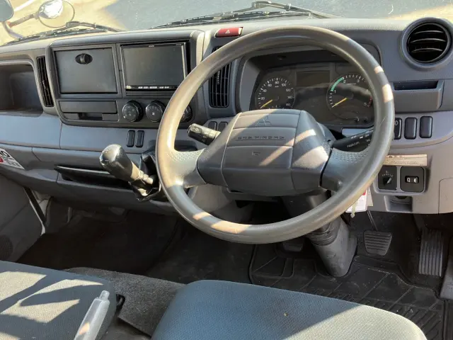 三菱 キャンター TKG-FEA50(2WD)の写真19