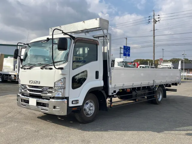 いすゞ フォワード TKG-FRR90S2(2WD)の写真1