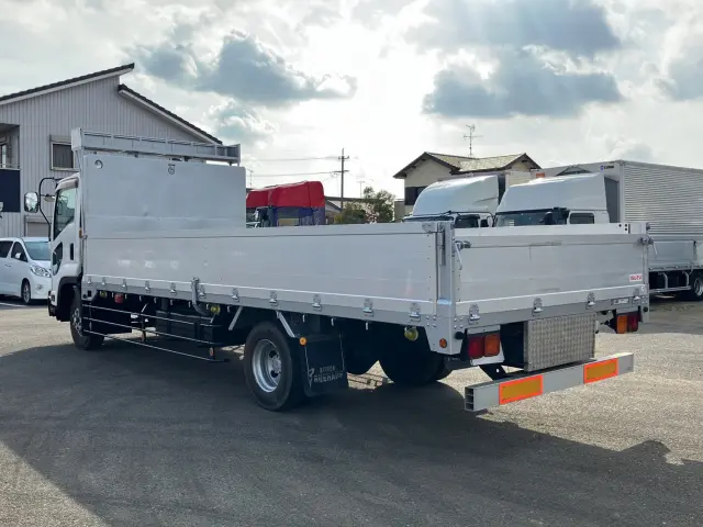 いすゞ フォワード TKG-FRR90S2(2WD)の写真4