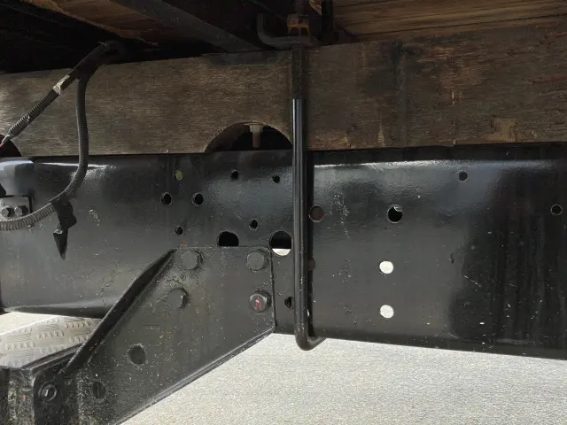 いすゞ フォワード TKG-FRR90S2(2WD)の写真12