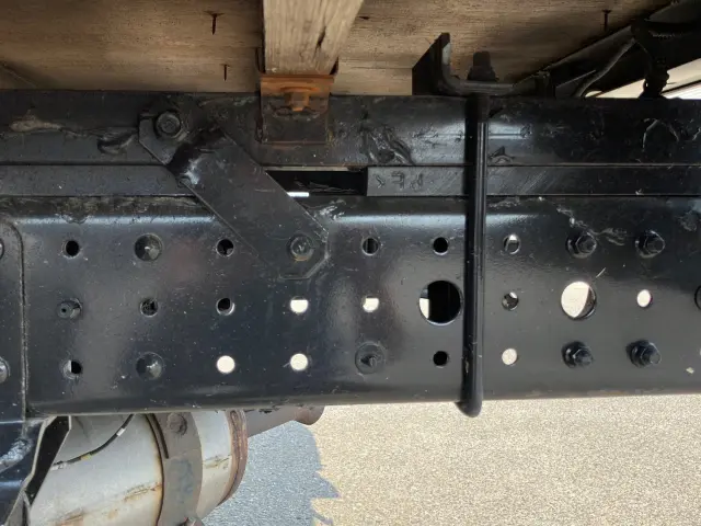三菱 キャンター TPG-FBA50(2WD)の写真12