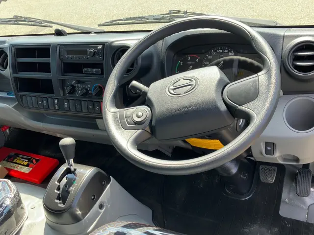 日野 デュトロ 2WG-XZU713M(2WD)の写真18