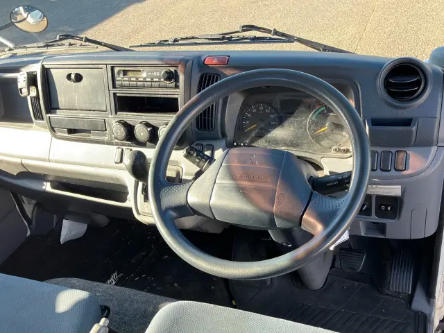 三菱 キャンター TKG-FEA50(2WD)の写真19