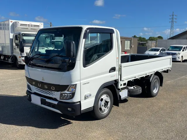 三菱 キャンター 2RG-FBA20(2WD)の写真1