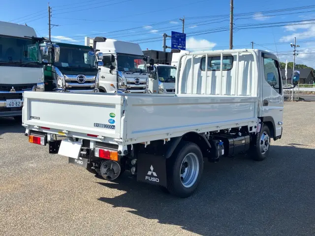 三菱 キャンター 2RG-FBA20(2WD)の写真3