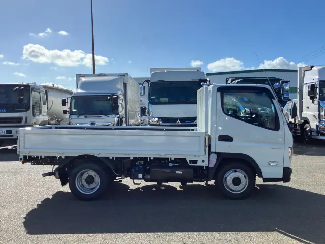 三菱 キャンター 2RG-FBA20(2WD)の写真6
