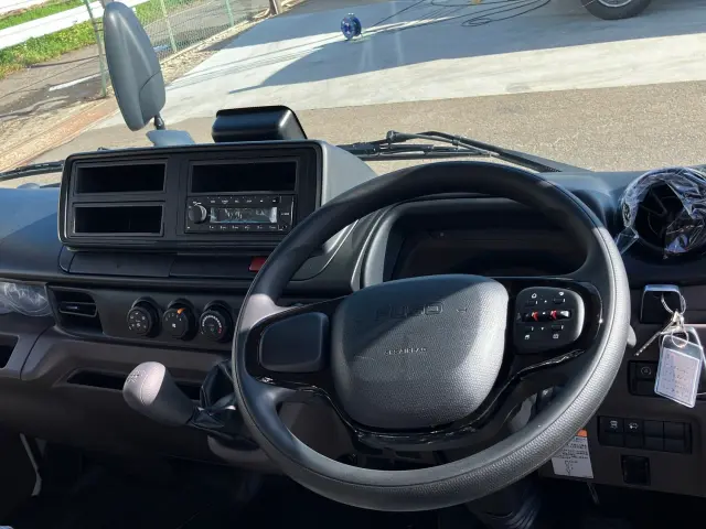 三菱 キャンター 2RG-FBA20(2WD)の写真19