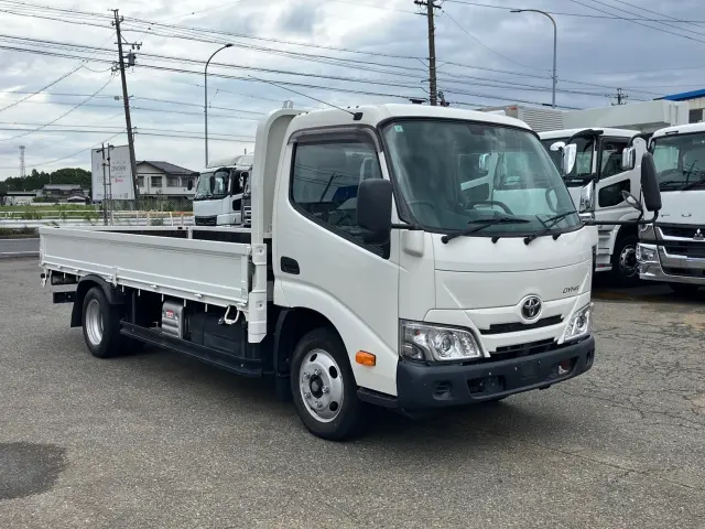 トヨタ ダイナ 2RG-XZC655(2WD)の写真2