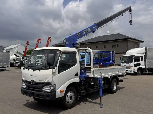 日野 デュトロ TKG-XZU650M(2WD)の写真1