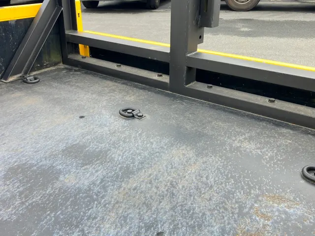 いすゞ エルフ 2RG-NMR88R(2WD)の写真9