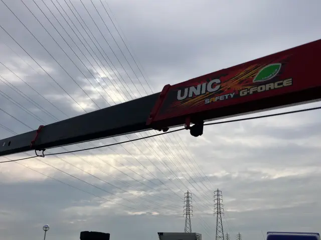 いすゞ エルフ 2RG-NMR88R(2WD)の写真11