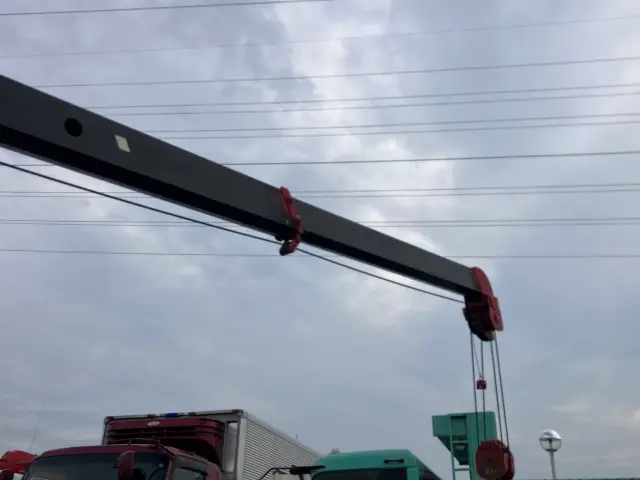 いすゞ エルフ 2RG-NMR88R(2WD)の写真13