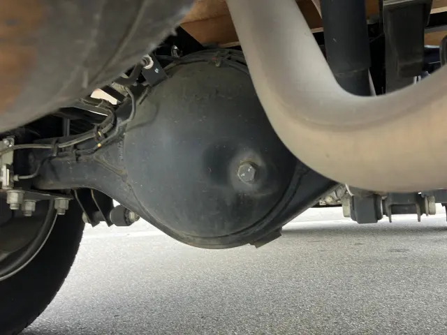 いすゞ エルフ 2RG-NMR88R(2WD)の写真16