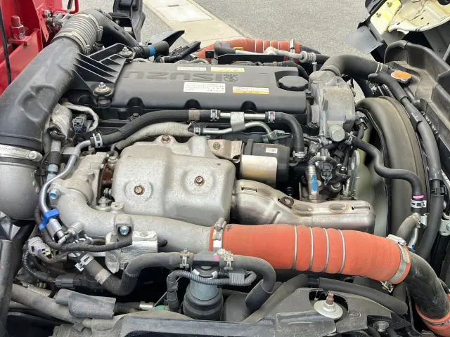いすゞ エルフ 2RG-NMR88R(2WD)の写真18