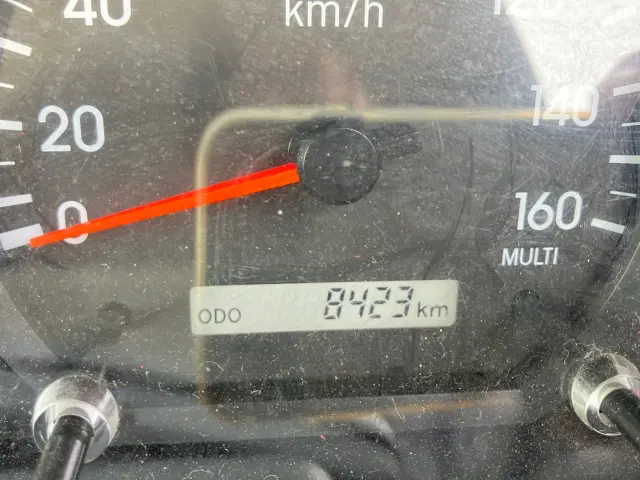 いすゞ エルフ 2RG-NMR88R(2WD)の写真22