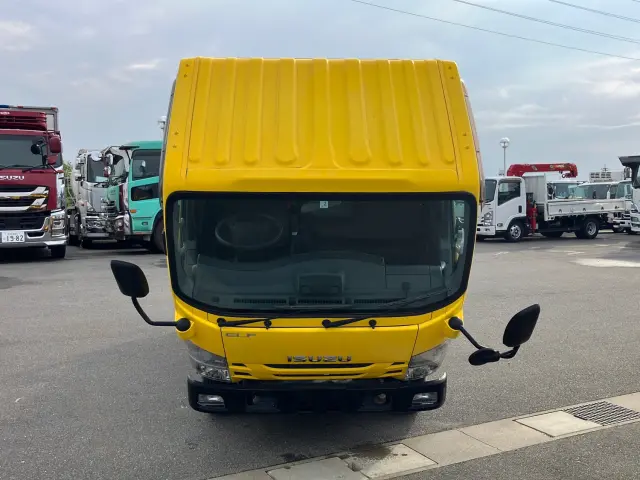 いすゞ エルフ 2RG-NMR88R(2WD)の写真23