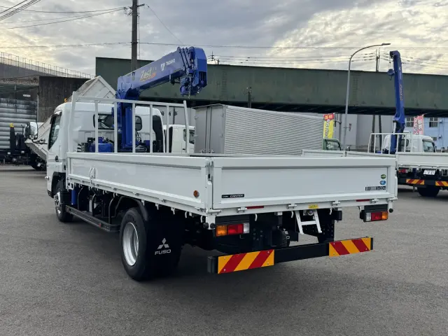 三菱 キャンター 2PG-FEB80(2WD)の写真4