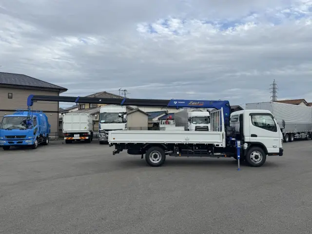 三菱 キャンター 2PG-FEB80(2WD)の写真6