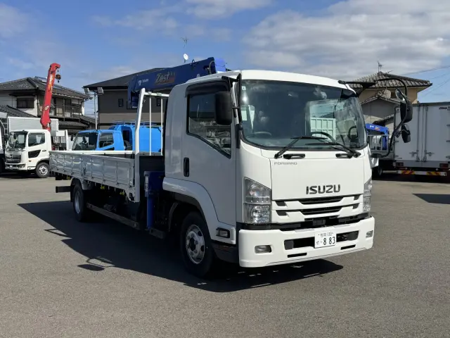 いすゞ フォワード 2PG-FRR90S2(2WD)の写真2