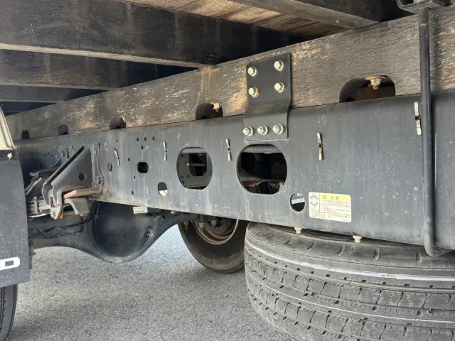 いすゞ フォワード 2PG-FRR90S2(2WD)の写真14