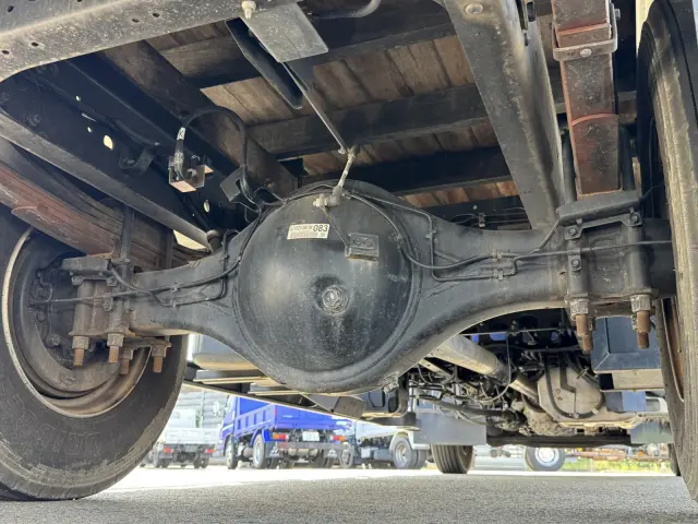 いすゞ フォワード 2PG-FRR90S2(2WD)の写真16