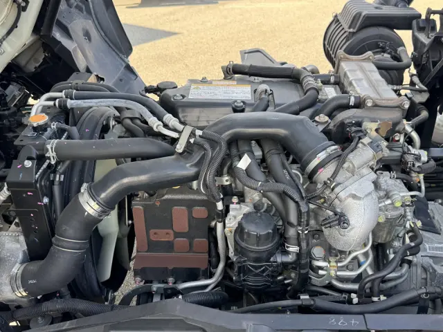 いすゞ フォワード 2PG-FRR90S2(2WD)の写真17