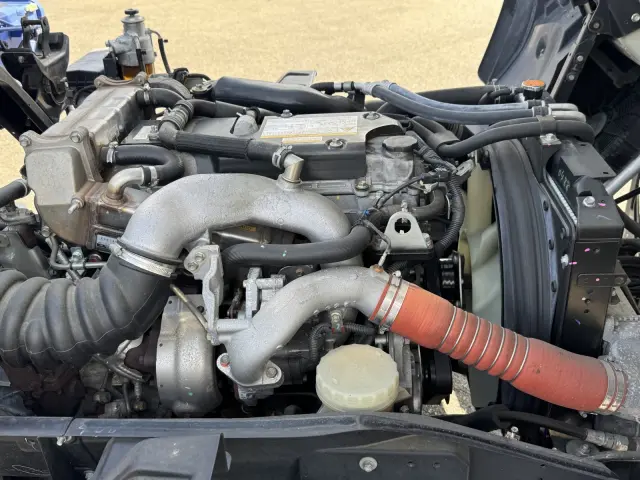 いすゞ フォワード 2PG-FRR90S2(2WD)の写真18