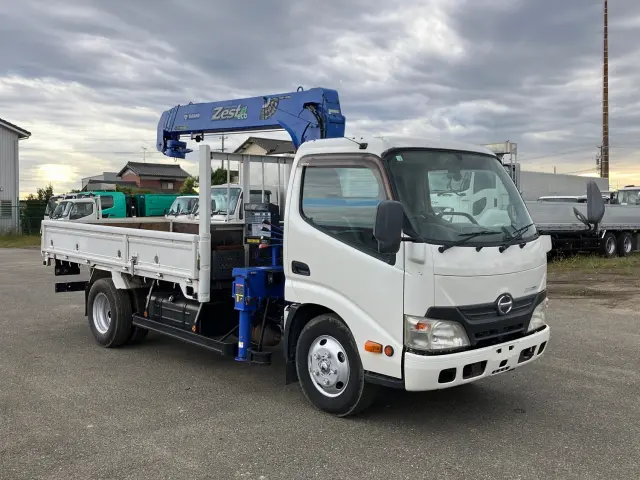 日野 デュトロ SKG-XZU650M(2WD)の写真2