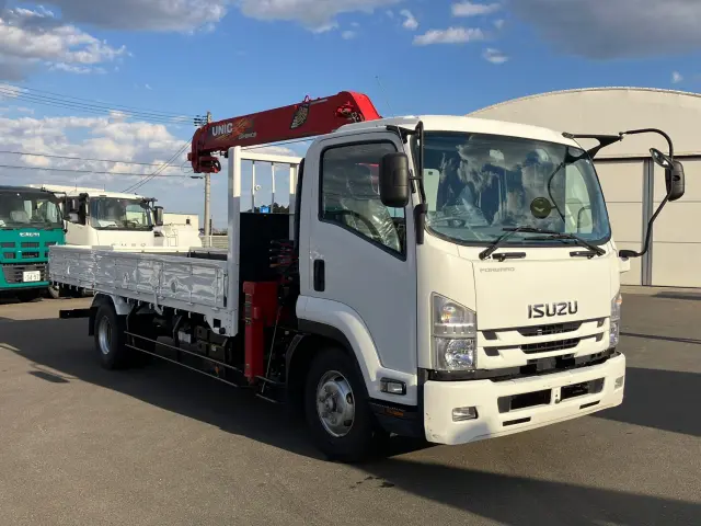 いすゞ フォワード 2PG-FRR90S1(2WD)の写真2