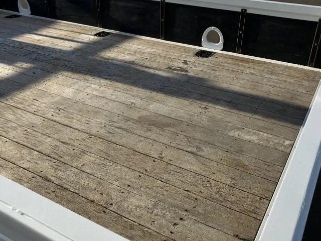 いすゞ フォワード 2PG-FRR90S1(2WD)の写真9