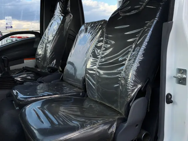 いすゞ フォワード 2PG-FRR90S1(2WD)の写真20