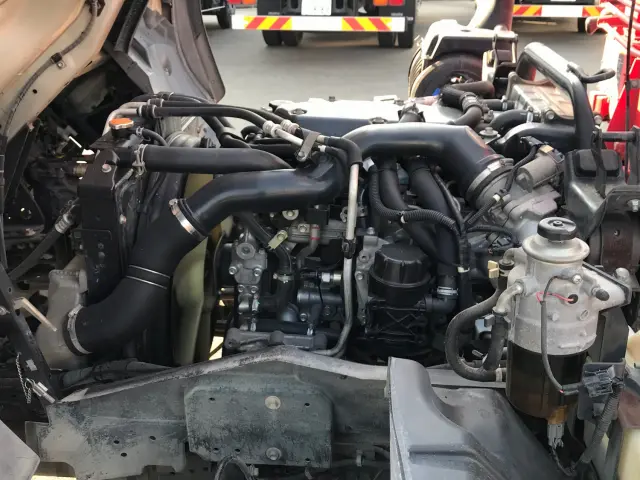 いすゞ フォワード TKG-FRR90S1(2WD)の写真17