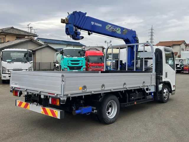 いすゞ エルフ TRG-NPR85AR(2WD)の写真3