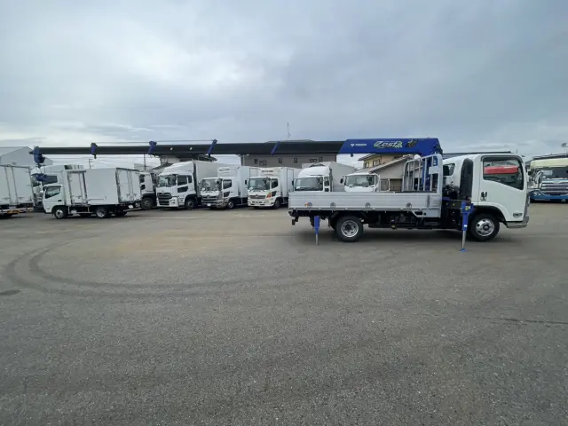 いすゞ エルフ TRG-NPR85AR(2WD)の写真6