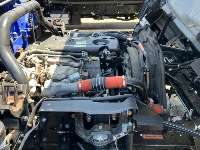 いすゞ エルフ TRG-NPR85AR(2WD)の写真18