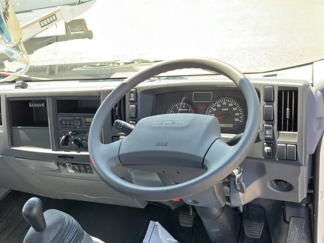 いすゞ エルフ TRG-NPR85AR(2WD)の写真21