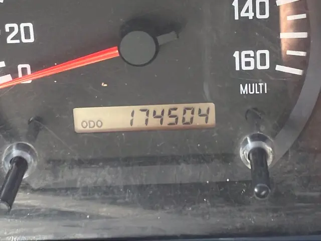 いすゞ フォワード TKG-FRR90S1(2WD)の写真22